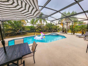 LegacyPark Villa 10miles to Disney Spa Heat Included